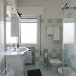 Piccolo Flat Near Venice דירה *