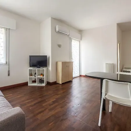Апартаменты Piccolo Flat Near Venice Местре