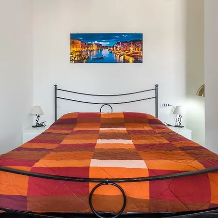 Piccolo Flat Near Venice * Местре