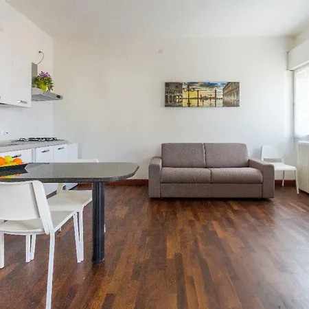 Apartment Piccolo Flat Near Venice *