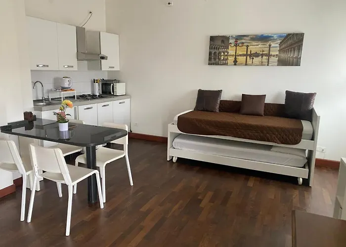 Piccolo Flat Near Venice